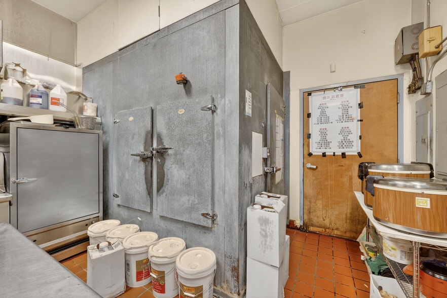 More Photos Of 1614 21st St, Sacramento Restaurant For Sale