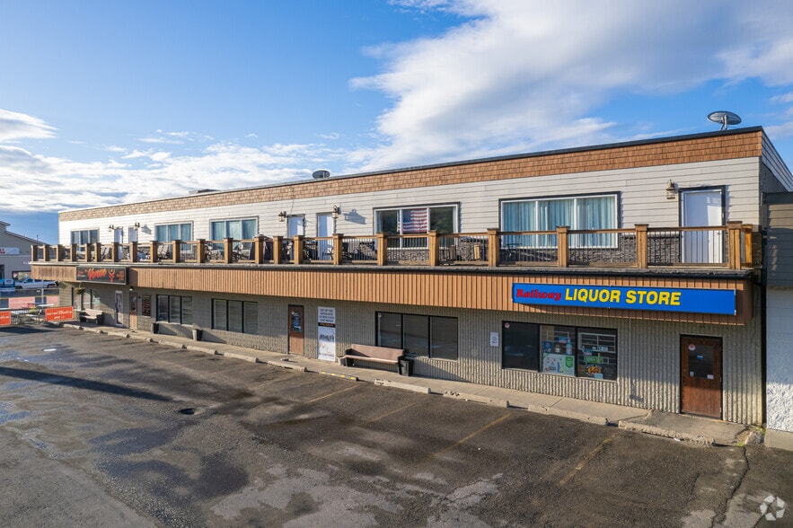 More Photos Of 113 Railway St W, Cochrane Storefront Retail Residential For Sale
