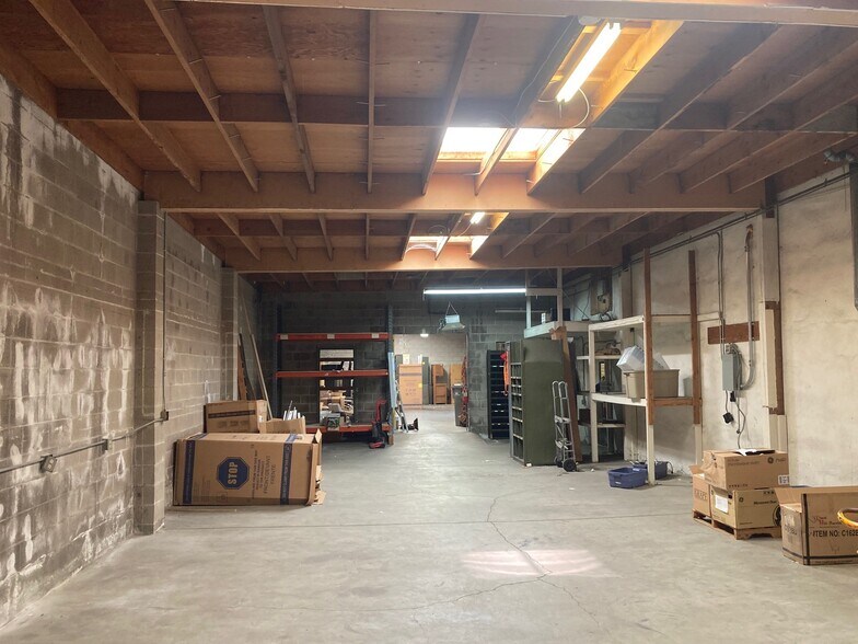 More Photos Of 615-619 San Pablo Ave, Albany Freestanding For Lease