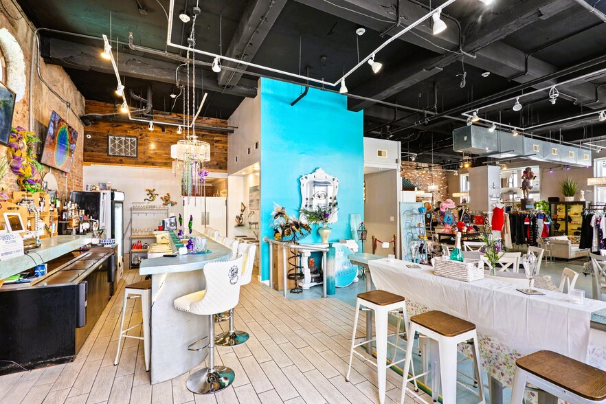 More Photos Of 202 25th St, Galveston Restaurant For Sale