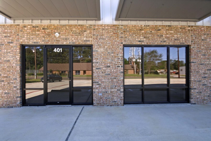 More Photos Of 405 Enterprise St, Longview Warehouse For Sale