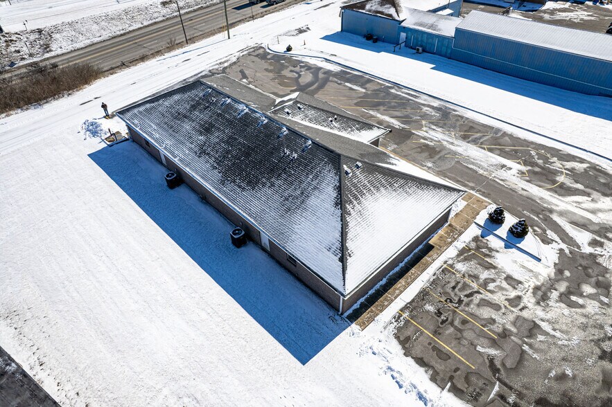 More Photos Of 1366 S Wabash St, Wabash Office For Sale