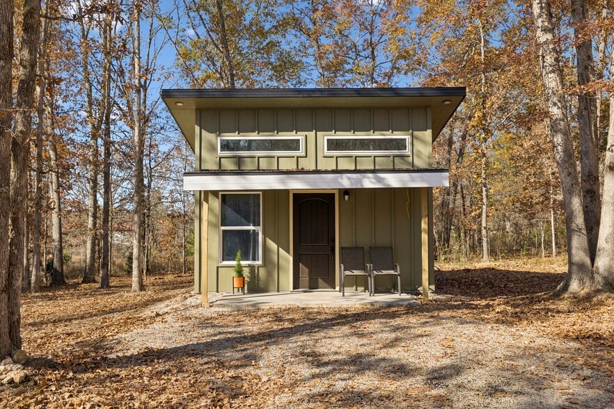 More Photos Of 3158 Summertown Hwy, Summertown Hotel For Sale