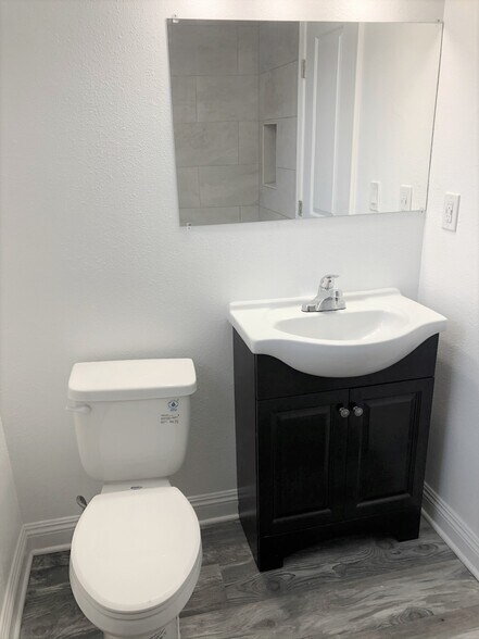 More Photos Of 1513 S Arlington Ave, Los Angeles Apartments For Sale