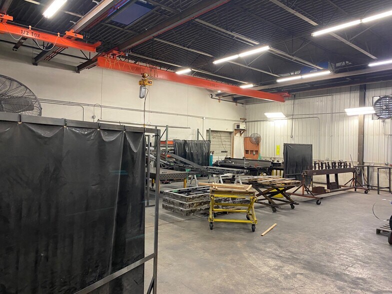More Photos Of 31 Industrial Cir, Lancaster Industrial For Lease