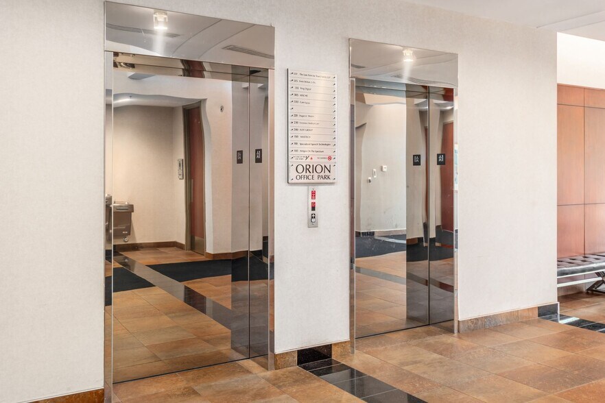 More Photos Of 8740 Orion Pl, Columbus Office For Sale