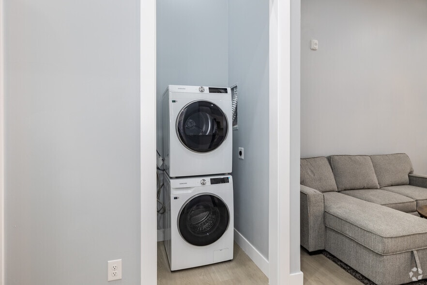 More Photos Of 101 Gregory St, Central City Apartments For Sale