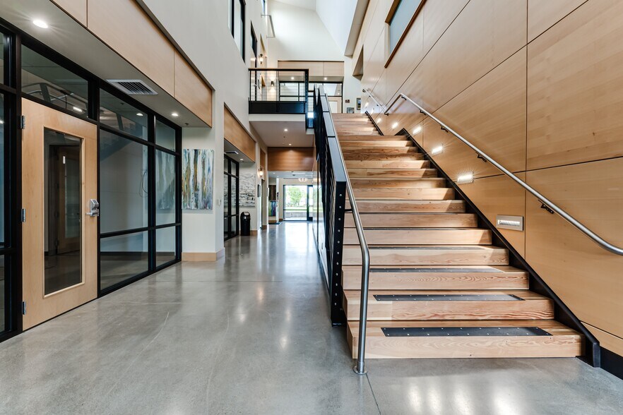 More Photos Of 2921 Crescent Ave, Eugene Medical For Lease