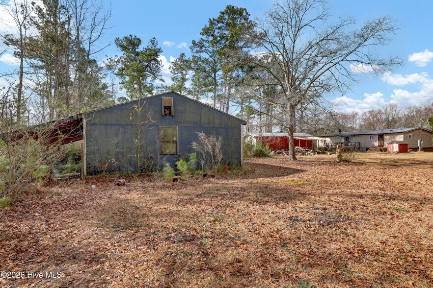 More Photos Of 1098 Hoover Rd, Hampstead Specialty For Sale