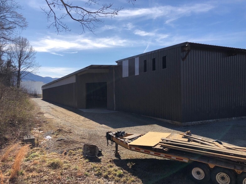 More Photos Of 5051 Benois Rd, Roanoke Warehouse For Sale