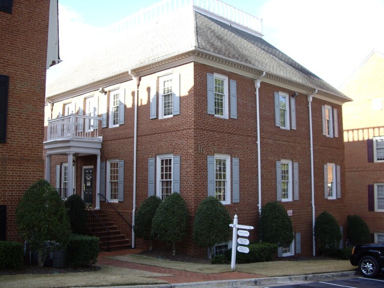 More Photos Of 750 Hammond Dr NE, Atlanta Unknown For Sale