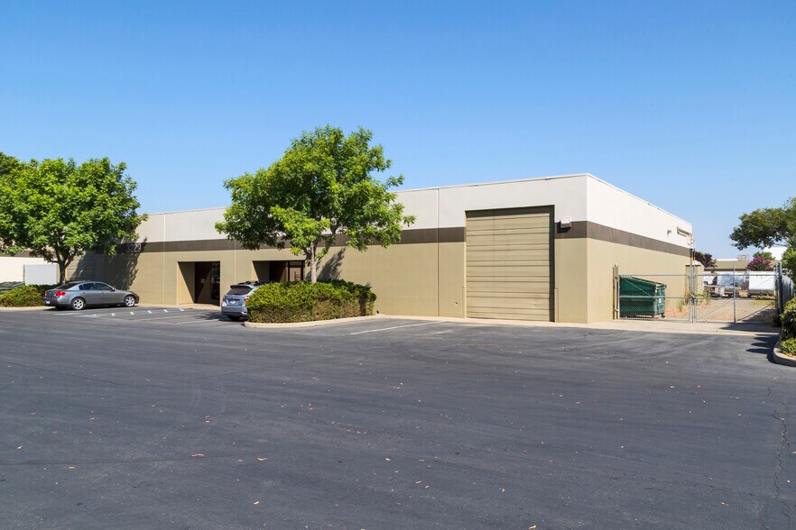 More Photos Of 3229 Fitzgerald Rd, Rancho Cordova Warehouse For Lease