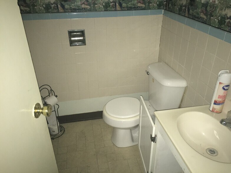 More Photos Of 507 W 2nd St, Shoshoni Restaurant For Sale