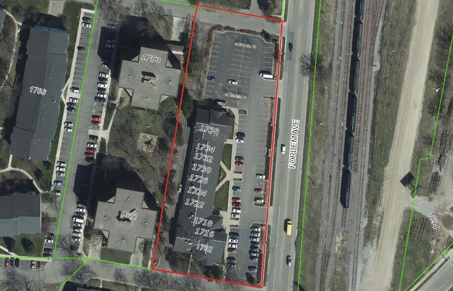 More Photos Of 1702-1740 Fordem Ave, Madison General Retail For Lease