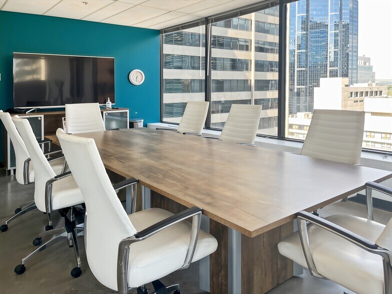 More Photos Of 330 5th Ave SW, Calgary Coworking Space