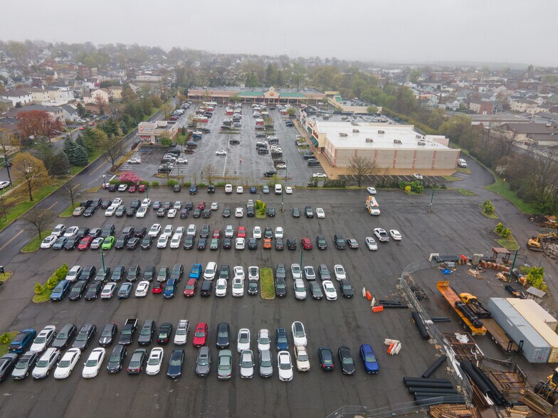 More Photos Of 571-577 New York Ave, Lyndhurst Land For Sale