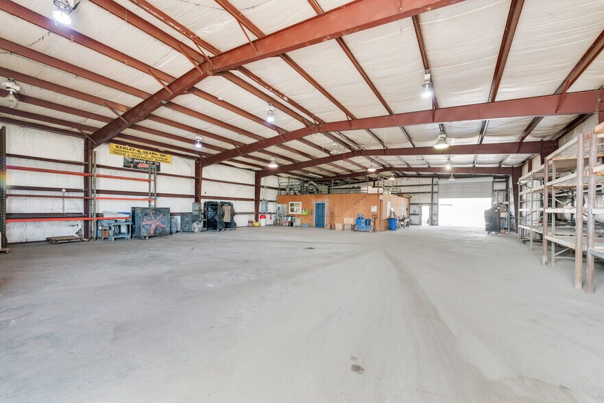 More Photos Of 4331 Cement Valley Rd, Midlothian Warehouse For Sale