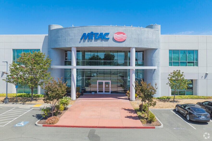 More Photos Of 39611 Eureka Dr, Fremont Unknown For Lease