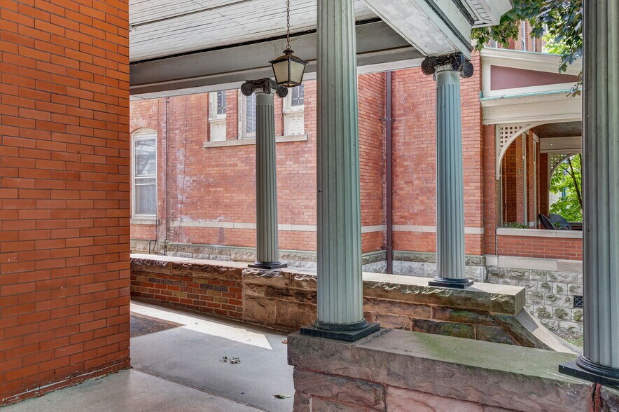 More Photos Of 461 Linwood Ave, Buffalo Apartments For Sale