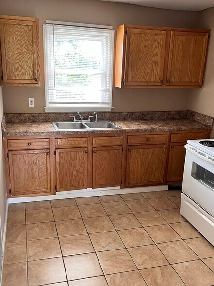 More Photos Of 3411 W Walnut St, Johnson City Apartments For Sale