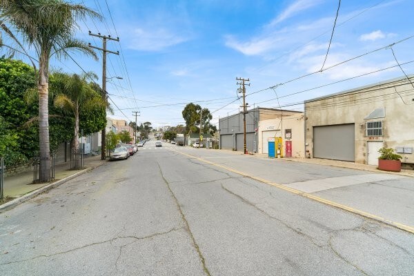 More Photos Of 870 Innes Ave, San Francisco Warehouse For Sale
