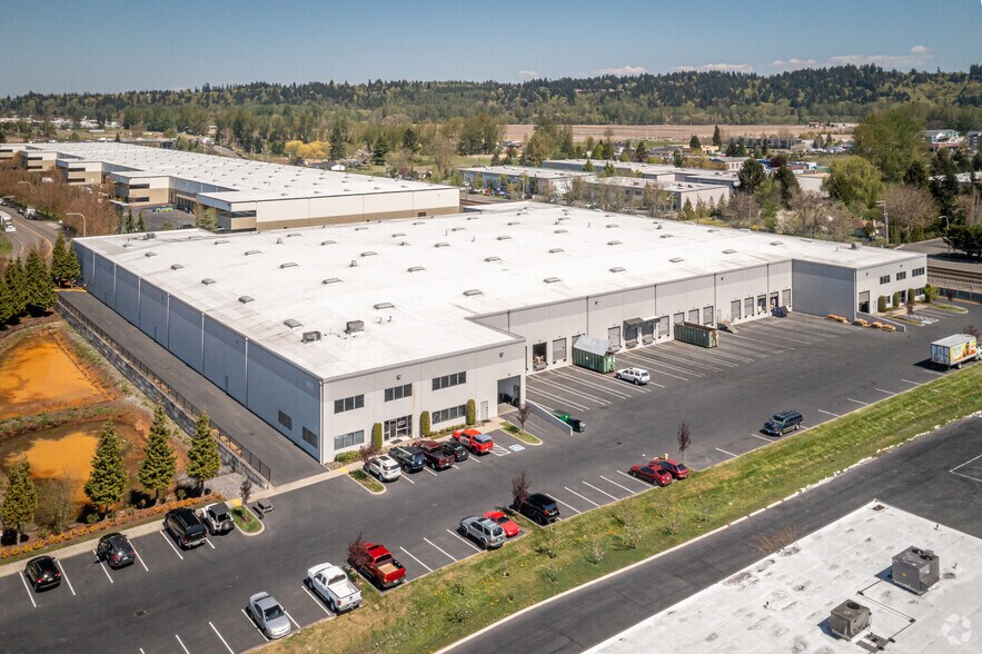 More Photos Of 4810 D St NW, Auburn Distribution For Lease