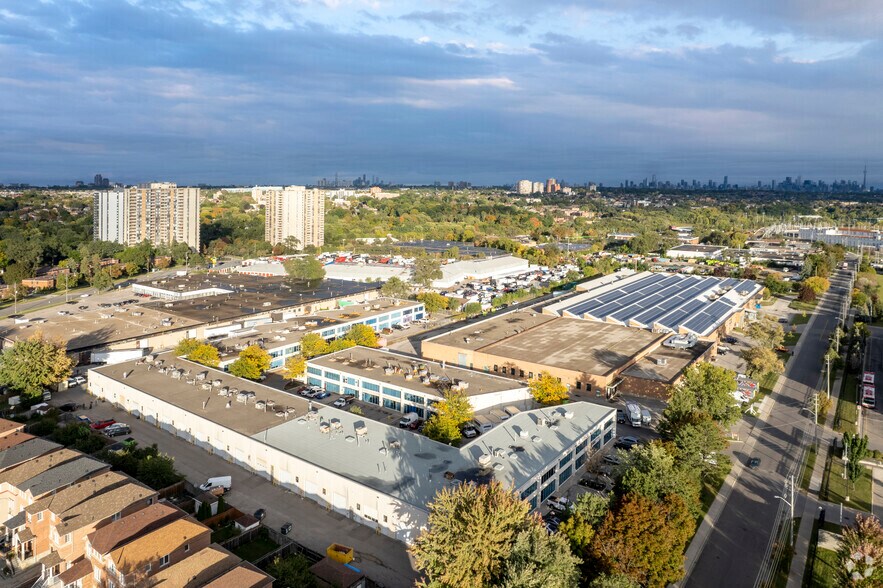 More Photos Of 130 Industry St, Toronto Showroom For Sale