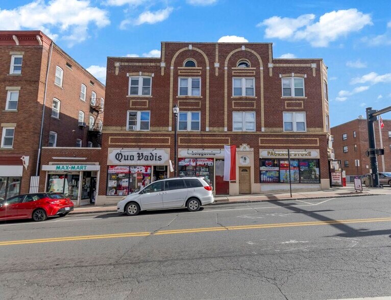 More Photos Of 104-112 Broad St, New Britain Apartments For Sale