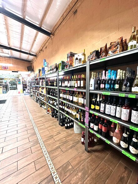 More Photos Of 103 W Monroe Ave, Okolona Convenience Store For Sale