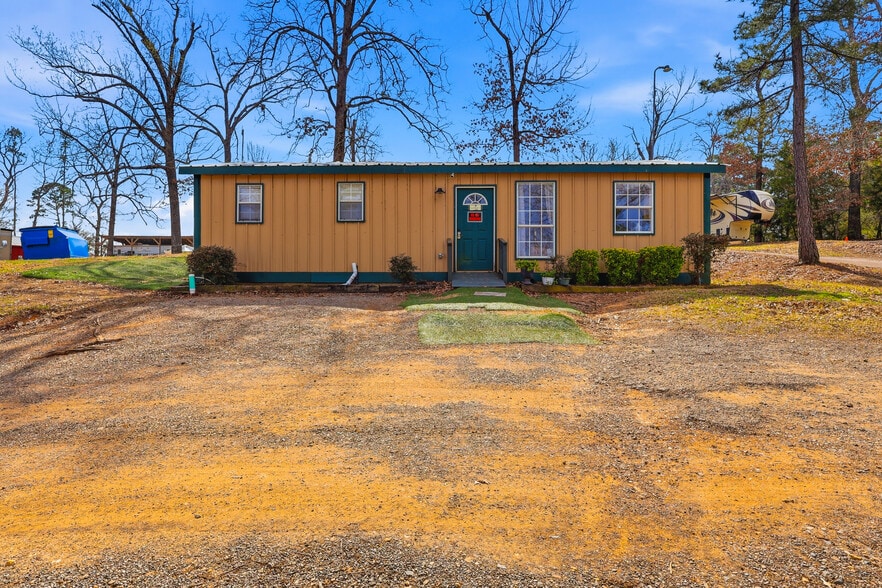 More Photos Of 16851 State Highway 155 N, Ore City Marina For Sale