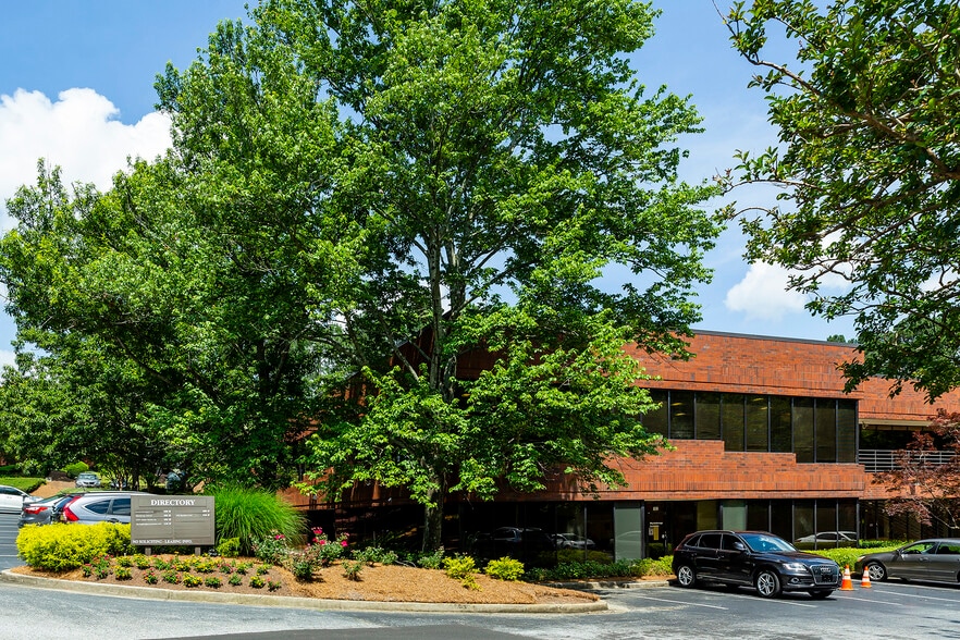 More Photos Of 1688 Phoenix Pky, College Park Unknown For Lease