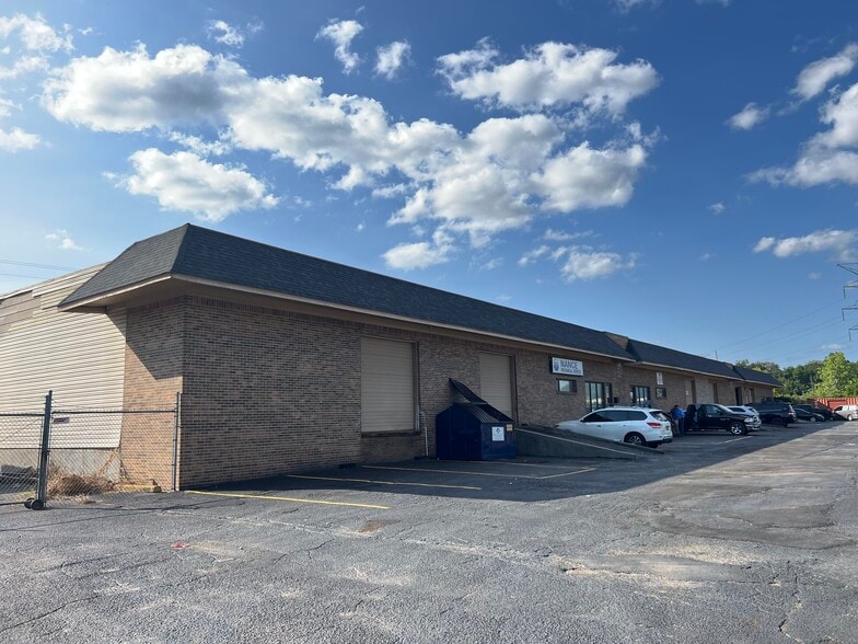 Primary Photo Of 1705 Barcrest Dr, Memphis Warehouse For Lease