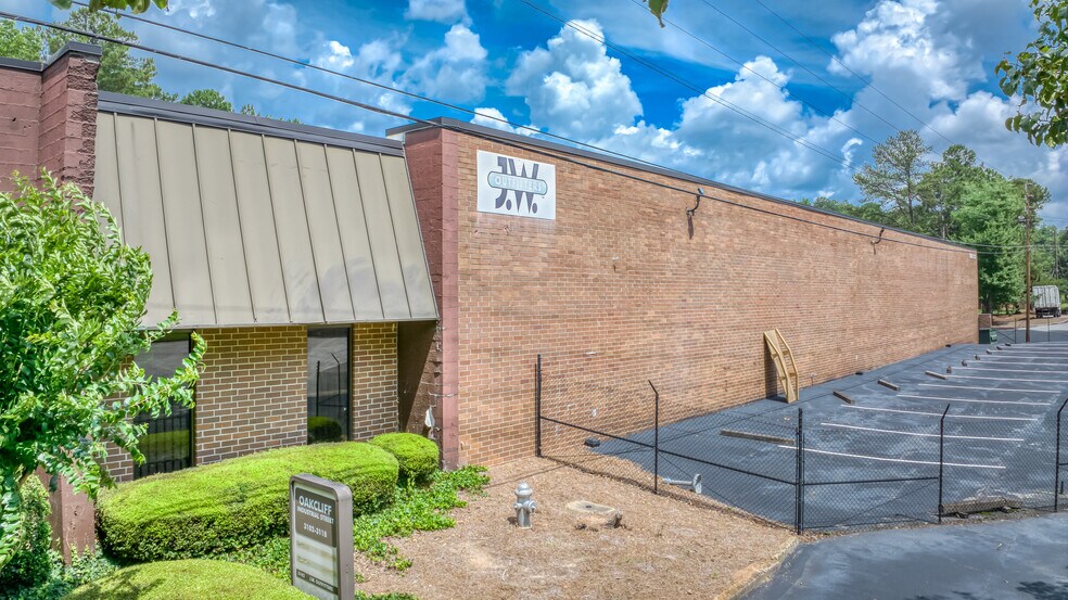 More Photos Of 3102-3118 Oakcliff Industrial St, Doraville Distribution For Lease