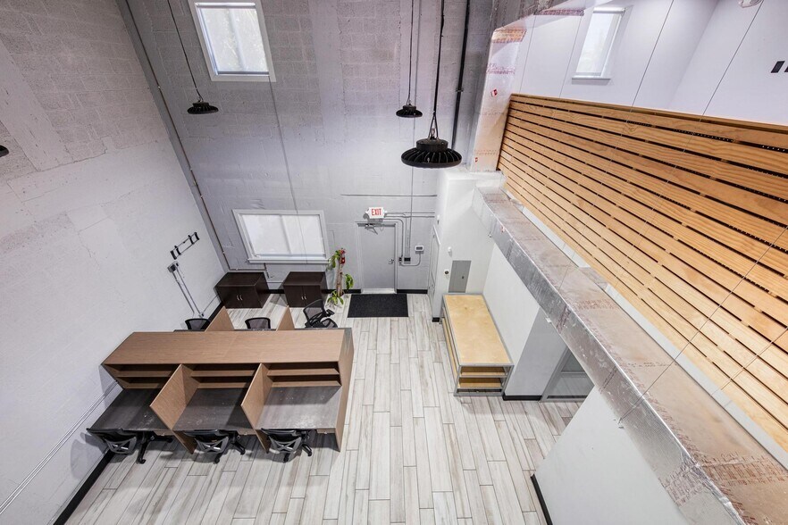 More Photos Of 3305 SW 37th Ave, Miami Office For Sale