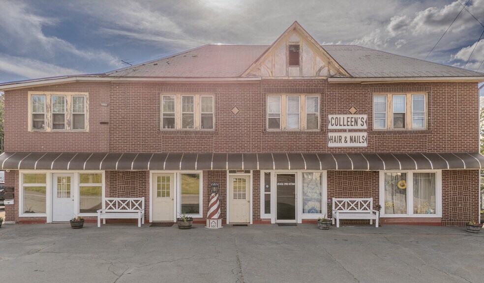 More Photos Of 188 Lake St, Liberty Freestanding For Lease