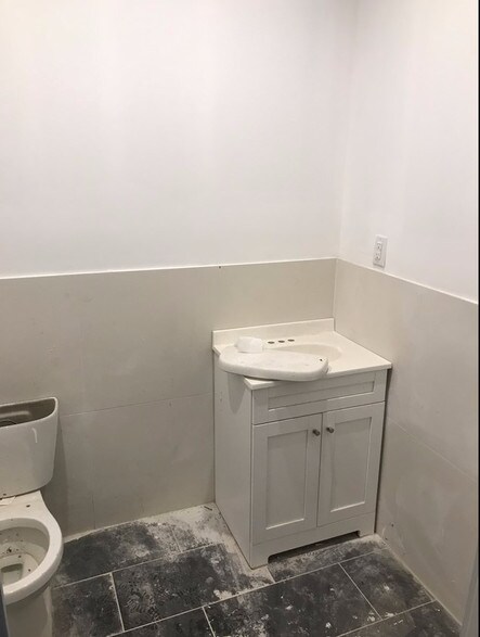 More Photos Of 1335 Gates Ave, Brooklyn Storefront Retail Residential For Lease