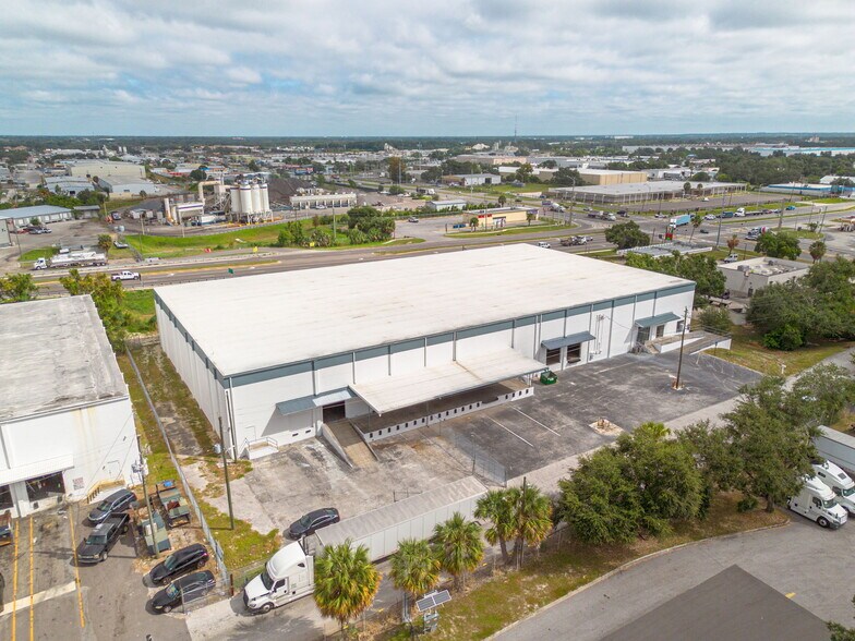 Primary Photo Of 5520 E Giddens Ave, Tampa Warehouse For Lease