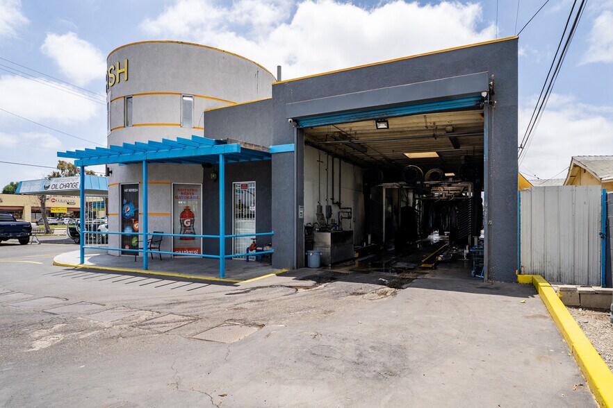 More Photos Of 21011 Pioneer Blvd, Lakewood Carwash For Sale