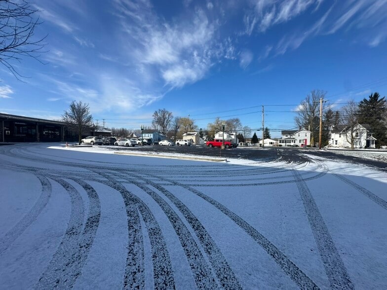 More Photos Of 638 Lake St, Wilson Freestanding For Sale