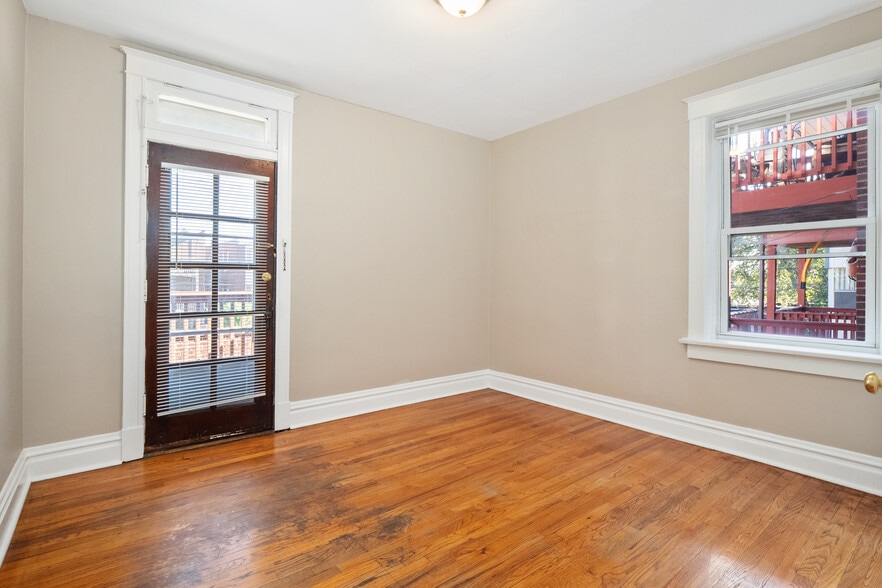 More Photos Of 5027 Chippewa St, Saint Louis Multifamily For Sale