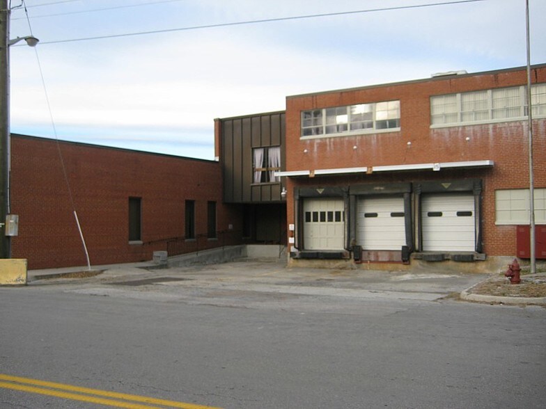 More Photos Of 239 Rowan St, Salem Warehouse For Sale