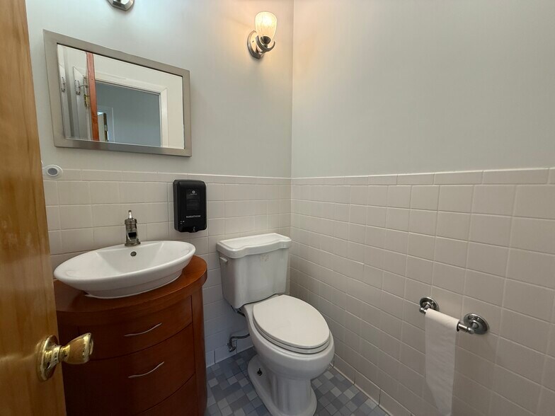 More Photos Of 79 Route 59, Suffern Medical For Lease