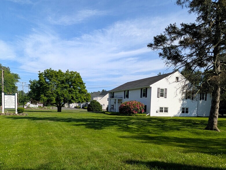 Primary Photo Of 29 Hartford Ave, Granby Office For Lease