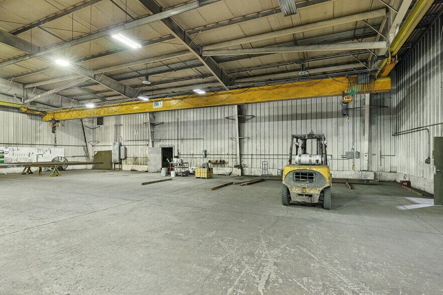 More Photos Of 5704 E 1700 North Rd, Danvers Industrial For Lease