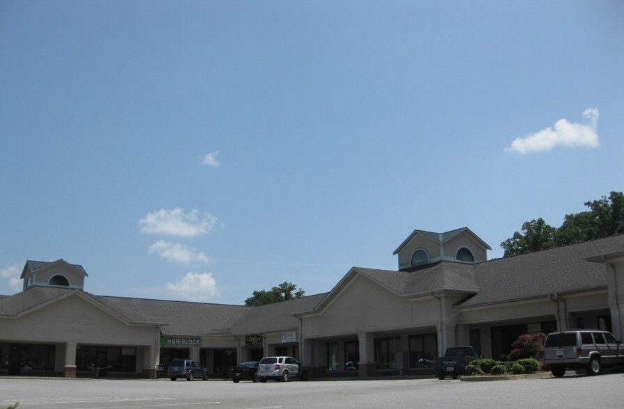 More Photos Of 1620 Highway 76 W, Hiawassee Office For Lease