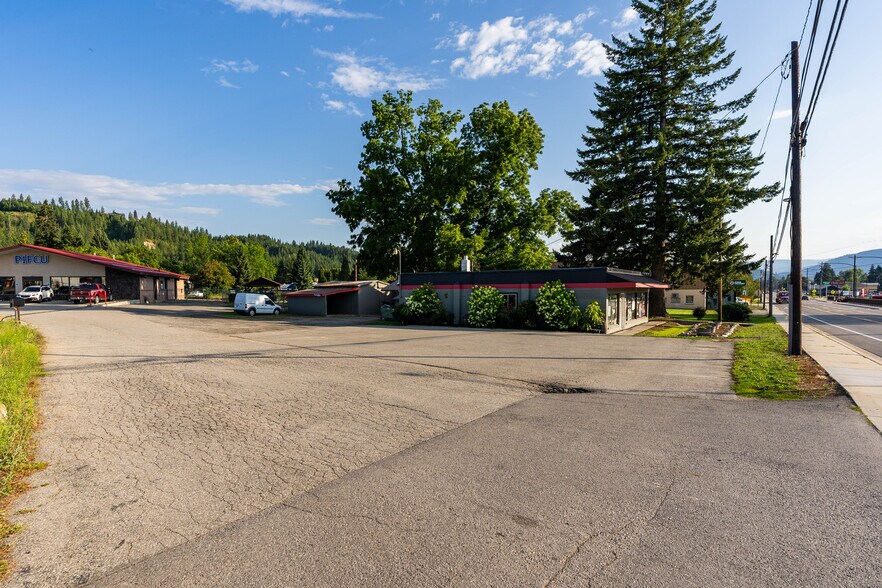 More Photos Of 6665 S Main St, Bonners Ferry Storefront Retail Office For Sale