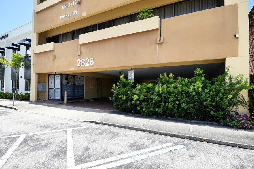 More Photos Of 2826 E Oakland Park Blvd, Fort Lauderdale Office For Lease