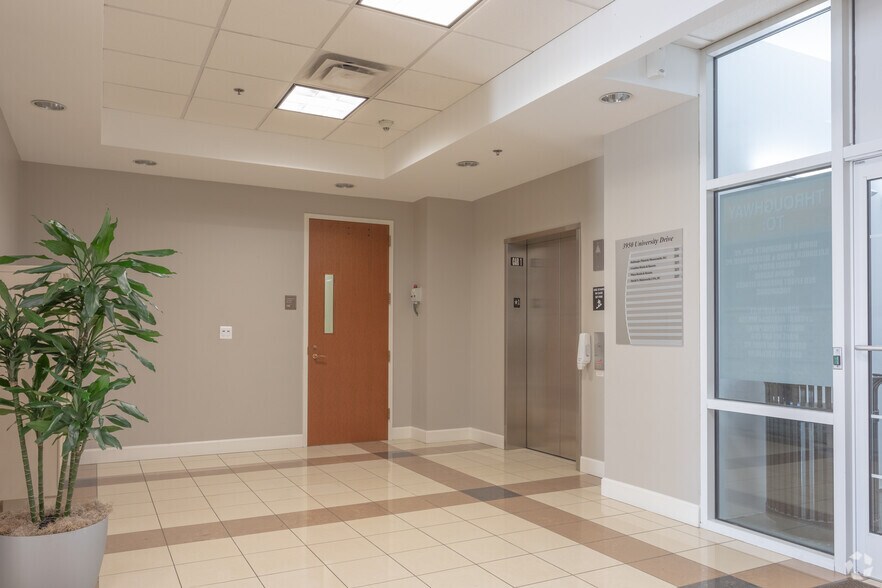 More Photos Of 3925 Chain Bridge Rd, Fairfax Office For Lease