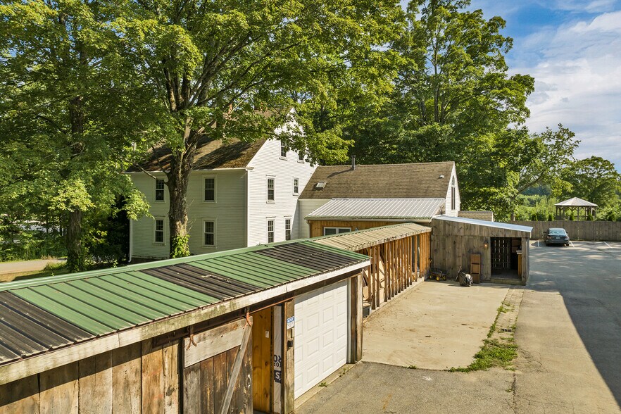 More Photos Of 521 Calef Hwy, Epping Specialty For Sale