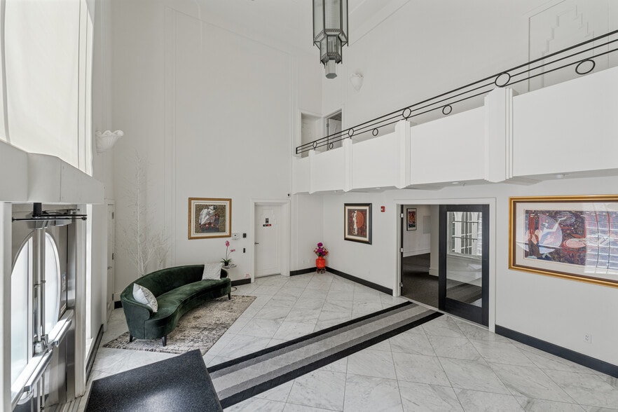 More Photos Of 320 Judah St, San Francisco Loft Creative Space For Lease